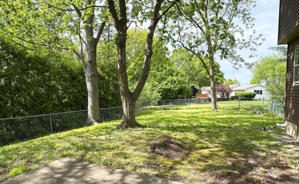 77 Briarcliff Ln-13